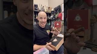 A wow cigar from unlikely source cigarsdaily michaelknowles [upl. by Nierman918]