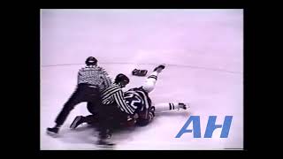 QMJHL Feb 2 1992 Robert GuilletVER v Marc BeaucageLAV Verdun College Francais Laval Titan [upl. by Ahsaz]