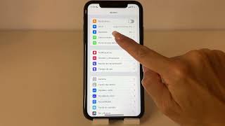 COMO ACTIVAR ITINERANCIA DE DATOS EN IPHONE 11 ✅ [upl. by Welsh590]