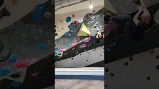 bouldern urbanapesnorderstedt blaue 68 Sektor 16 Familienwand [upl. by Redna]