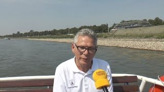 Auf eine RheinSchiffsfahrt mit Peter Lee General Manager der Eisbären Berlin [upl. by Anerroc]