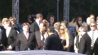 Alana Stewart leaves Farrah Fawcetts Funeral Services [upl. by Yzdnil797]