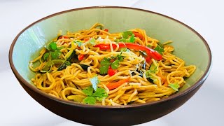 Recette Nouilles Chinoises Aux Légumes [upl. by Iad727]