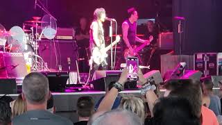 DO YOU WANNA TOUCH ME JOAN JETT LIVE HOLLYWOOD CASINO AMPHITHEATRE MARYLAND HEIGHTS MO 7232024 [upl. by Cassondra]