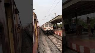 Coromandel Express Overtakes Shalimar Lokmanyatilak T Express shortvideo youtubeshorts shorts [upl. by Caraviello]