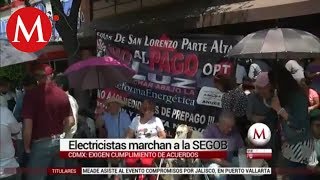 Cierran Bucareli por protesta de electricistas en Segob [upl. by Hawthorn]