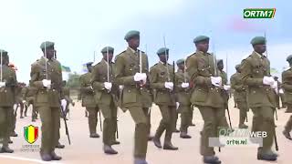 FAMa  GalDiv Oumar DIARRA a pris part à la cérémonie de sortie des élèves officiers ougandais [upl. by Onitnelav]