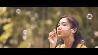 EMONI BALI  Harmoni Nada Cinta Official Music Video [upl. by Atterbury]