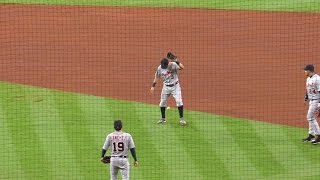 DETHOU Kinsler lets ball drop for fielders choice [upl. by Sokin699]