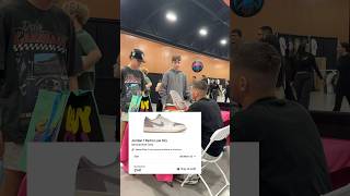 Buying Jordan 1 Low OG Atmosphere at Sneakercon Phoenix sneakercon buying reselling sneakers [upl. by Rudiger887]