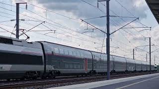 Passage dun TGV 2N2 quotEuroDuplexquot en gare de Champagne Ardenne TGV [upl. by Alemap917]