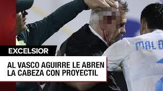 El Vasco Aguirre es descalabrado por un aficionado de Honduras [upl. by January]