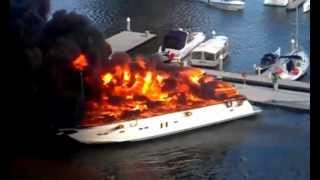 Luxury Boat on Fire in Melbourne [upl. by Chariot107]