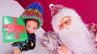 Weihnachten mit Barbie  Video für Kinder  Magisches Schloss Evi hilft dem Weihnachtsmann [upl. by Minta]