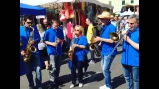 Santa Lucia street band Prato [upl. by Ehcram]