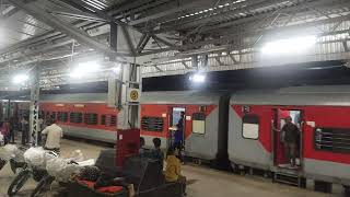 Bhavnagar terminus weekly express and Saurashtra mail arriving at Vadodara Jn [upl. by Etteniotna151]