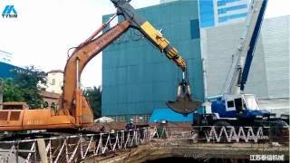 HYUNDAI R360LC3 excavator with telescopic arm  clamshell bucket [upl. by Dihahs303]