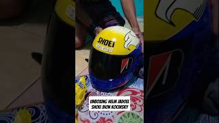 Unboxing Helm Shoei John Kocinski helm shoei shoeihelmet shoeihelmets helmjadul helmetlovers [upl. by Harwin543]