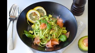 Courgetti pasta met gerookte zalm  Recept  Bettyskitchennl [upl. by Inoy]