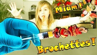 Confection de mini brochettes pour lapéro  Recette facile pour enfants  Miam [upl. by Donnelly]