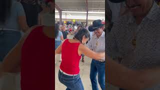 Los reyes de la pista  bailes en Texas dance 956valley dancemusic lapulgayoutubeshortsvideo [upl. by Furr472]