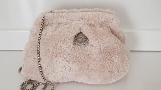 Tavşan Tüyü İp ile Kürk Çanta Yapımı  DIY Crochet Bag [upl. by Nylrak]