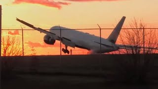 Video shows Air Canada planes rough landing at Toronto Pearson airport [upl. by Laikeze]