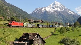 Bahnverkehr am Gotthard  AutoSlaap Trein [upl. by Annoyk173]