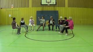 Tanzen im sitzen In der Weihnachtsbäckerei Choreografie quotgege Fantasiequot [upl. by Jolenta]