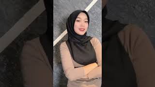 Memang Tidak Dinafiikan LagiBerhijab Sangat Manis outfitmuslimah ootdmuslimah ootd [upl. by Norrehc]