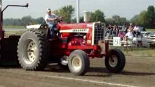 IH 1206 Tractor Pulling [upl. by Costanza]