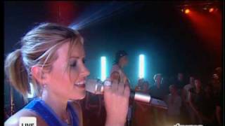 DIDO quot White Flag quot Live Top of the Pops Show 2004 HQ [upl. by Serles20]