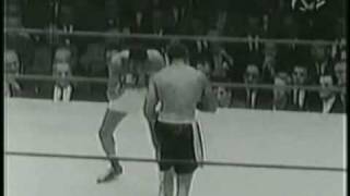 Floyd Patterson vs Archie Moore [upl. by Dnomyad]