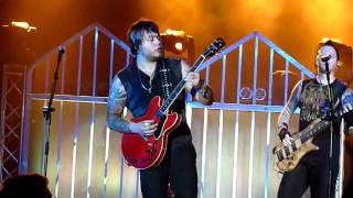 Hinder Live quotHey Hoquot 10232010 Treasure Island Casino Red Wing Minnesota [upl. by Grosmark]