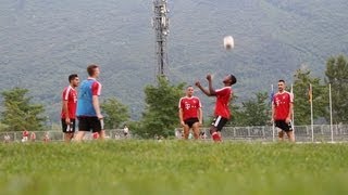 KopfballSpaß mit Ribéry Alaba Contento Can und Weiser im Trainingslager Trentino  08072013 [upl. by Ahsilac131]