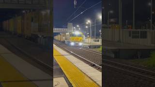 Aurizon 2843 YC77 passing Carseldine station with country hornshow [upl. by Donelle]