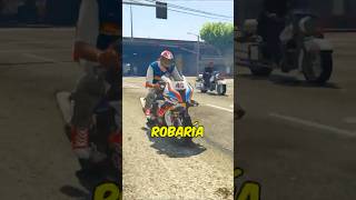 Finjo ser POLICIA 👮 y Robo UNA MOTO DE CARRERAS en GTA 5 [upl. by Anyl]