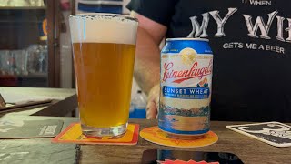 Leinenkugel Sunset Wheat  Belgian Style Wit bier  Jacob Leinenkugel Brewing Co  49�v [upl. by Esoj274]