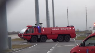 GONG  DURCHSAGE Wachausfahrt ELW ZFGebäude RTW amp FLF7 Flughafenfeuerwehr LeipzigHalle Fw West [upl. by Eirrol]