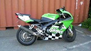 Kawasaki ZX7R sound [upl. by Idonah]