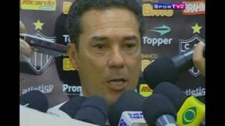 Wanderley Luxemburgo ataca Robinho e o SFC 05052010 [upl. by Yras]