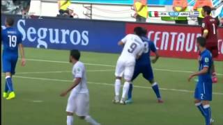 Luis Suarez Bites Chiellini Italy vs Uruguay [upl. by Mapes]