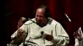 Man Kunto Maula  Ustad Nusrat Fateh Ali Khan live [upl. by Rednasyl]