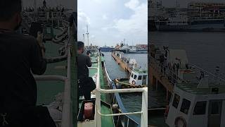 Ship Docking in a Floating Dry Dock [upl. by Loresz]