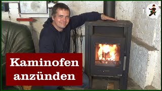 Einen Kaminofen anzünden  3 Möglichkeiten [upl. by Yuzik]