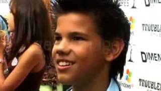 Taylor Lautner June 4th 2005 Sharkboy amp Lavagirl Premiere [upl. by Lobiv]