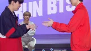 DAECHWITAROCK PAPER SCISSOR by MIN YOONGI run bts 114 [upl. by Wertz]