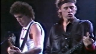 Money for nothing — Dire Straits 1986 Sydney LIVE proshot EXCELLENT VERSION [upl. by Enilekcaj]