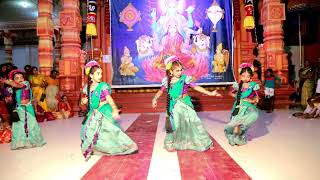 Pullanguzhal Kodutha Moongigale  Krishna Bhakti Song  Dance Cover [upl. by Aggi]