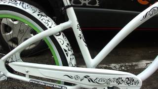 Electra Beach Cruiser Blanc et Noire [upl. by Divod574]